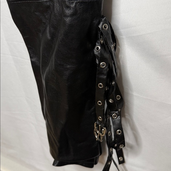 Wilson’s leather black 100% leather pants with straps on calf of leg moto sz 28 - Picture 6 of 8